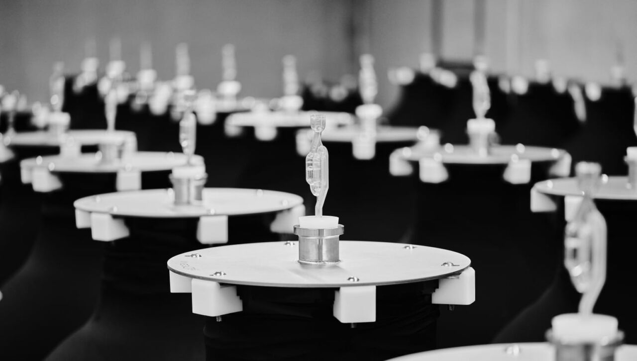 LE WINE GLOBE CHEZ LE VIGNERON ARNAUD ENTE Wineglobe