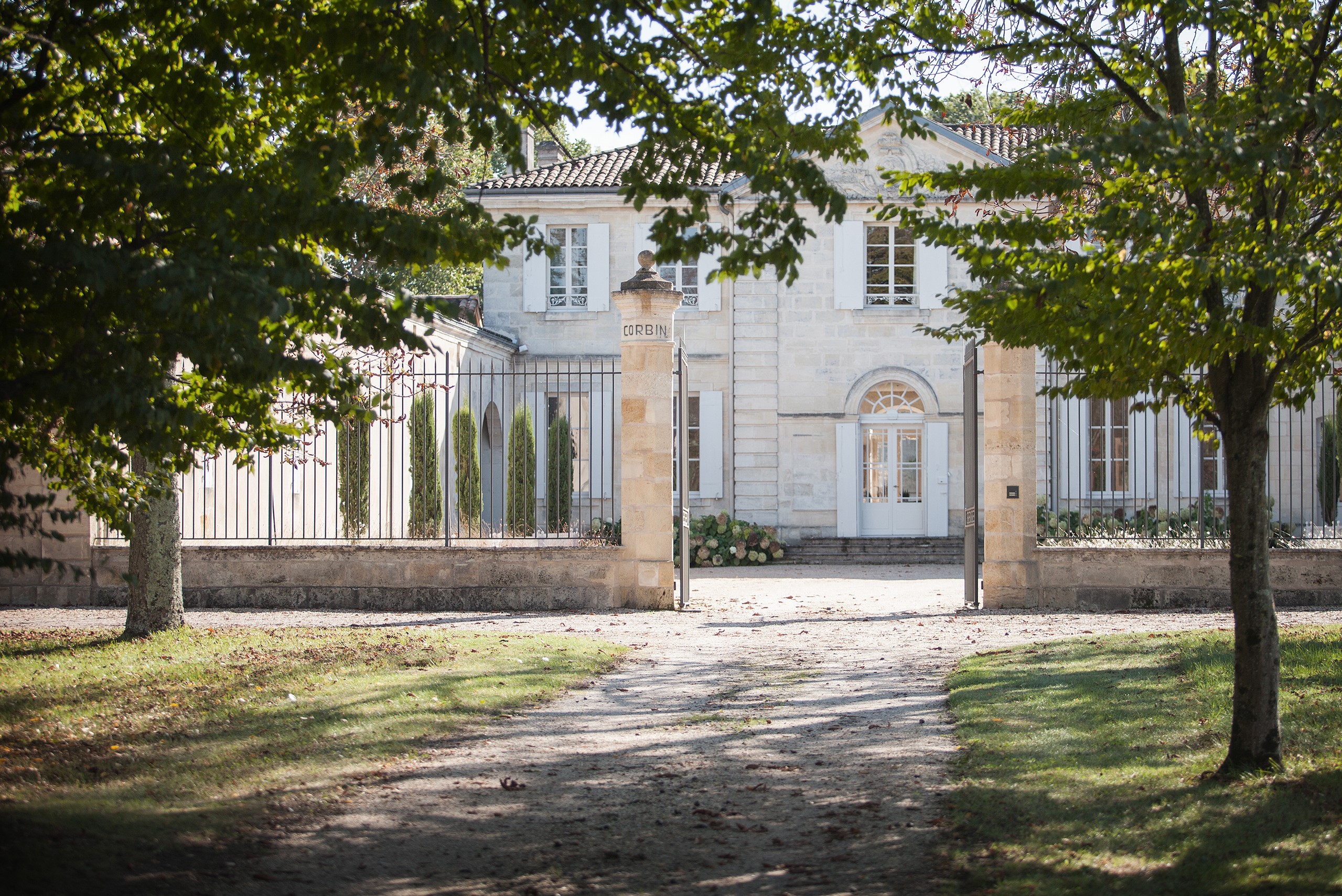 Photo témoignage Château CORBIN - Copie Château CORBIN | Wineglobe, cuve en verre pour le vin